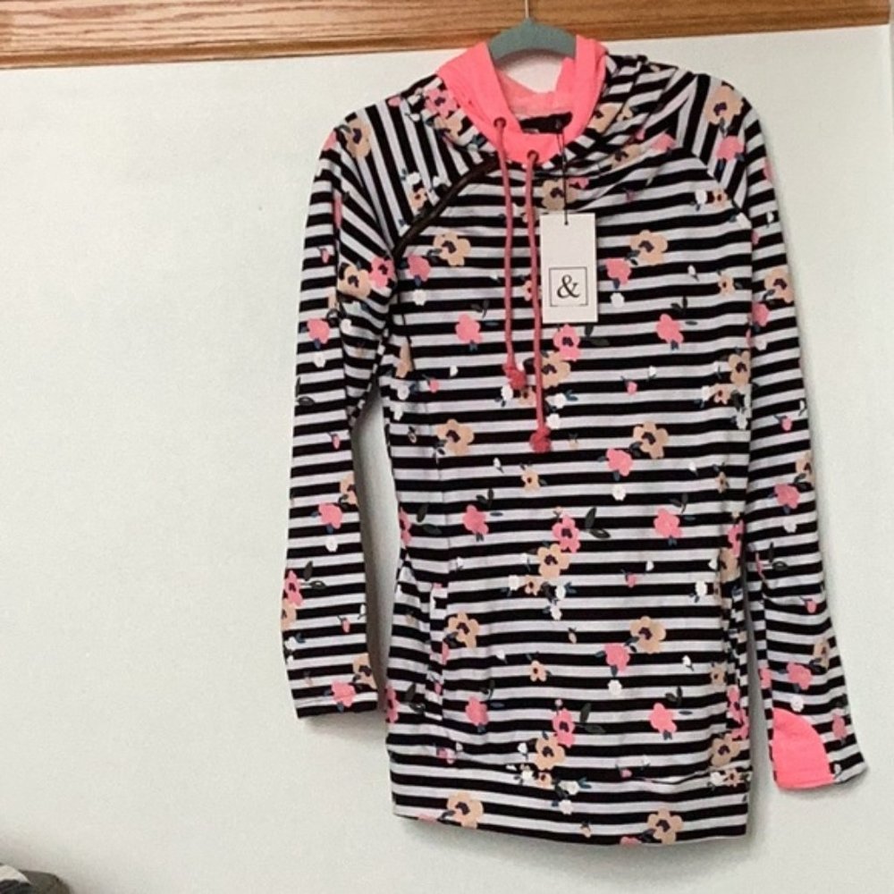 Ampersand & Ampersand Avenue double hoodie women’s large black & white striped